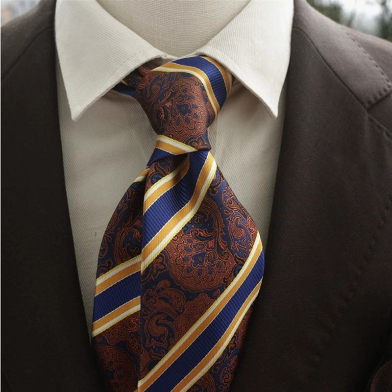 Neue trendige marineblaune Kra – Men Formal Wear With Tie Bewertung und Preis