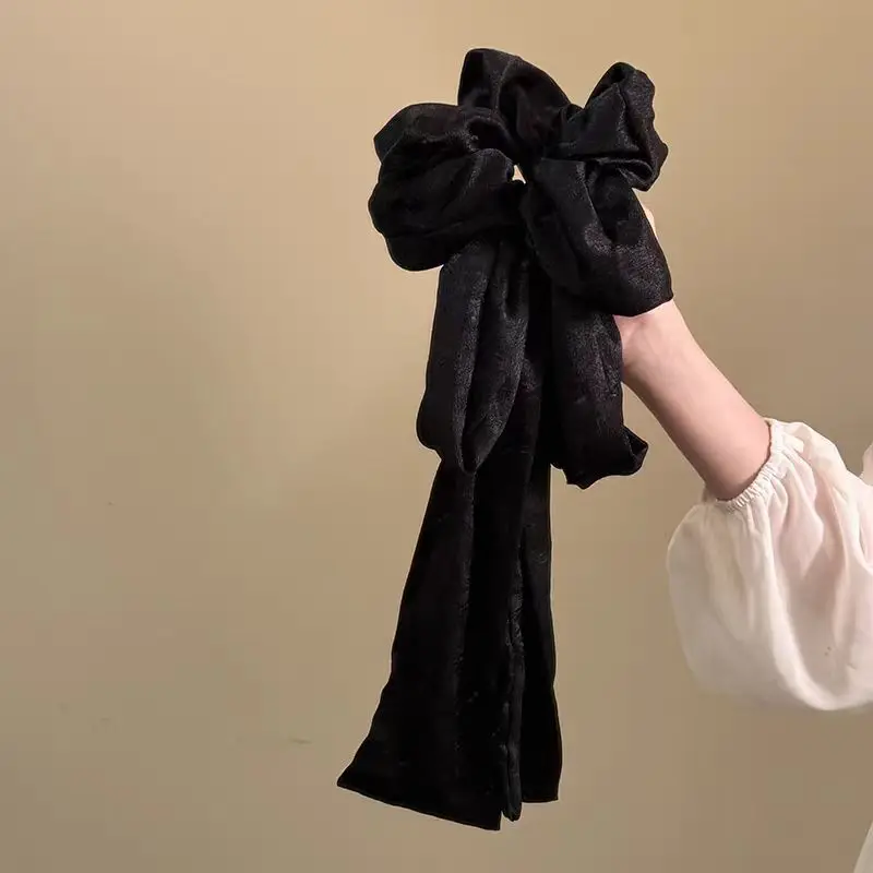 Französisches Vintage-Haargumm – Satin Bow Tie Bewertung und Preis